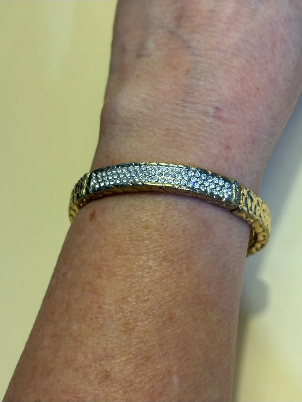 Graziano CN Gold-Plated Pavé Crystal Stretch Bracelet